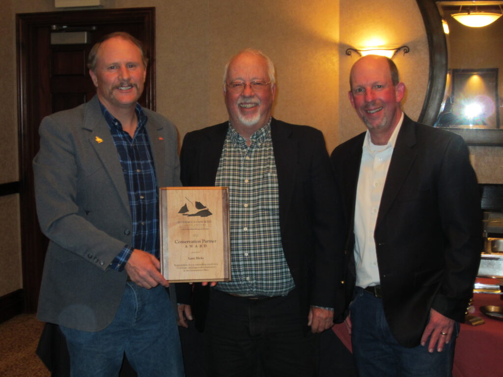 Larry Hicks receives IWJV award