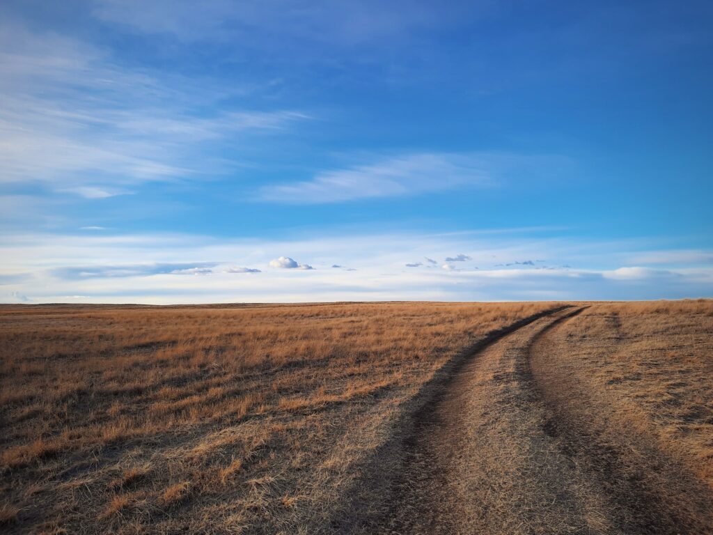road extends to sagebrush horizon